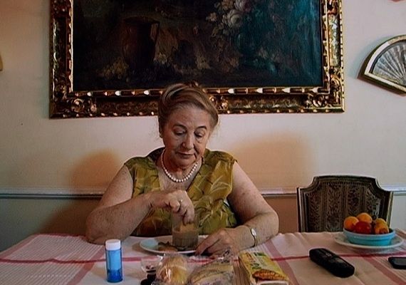 critica muchos hijos un mono y un castillo de gustabo salmeron