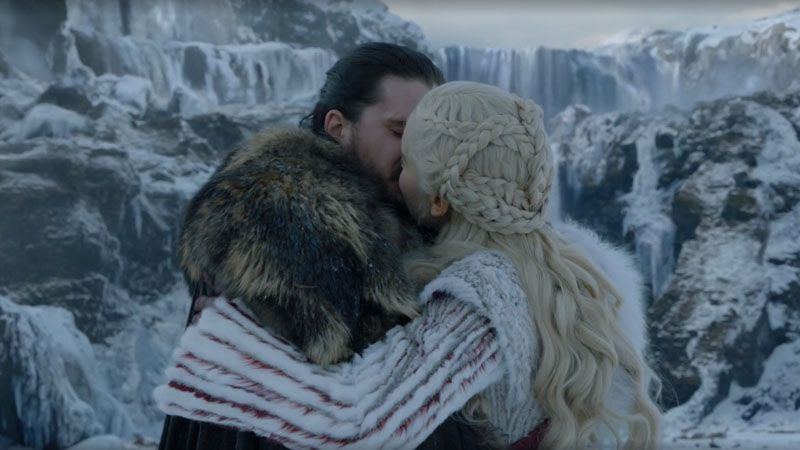 Jon y Daenerys, imagen Juego de Tronos 8x01